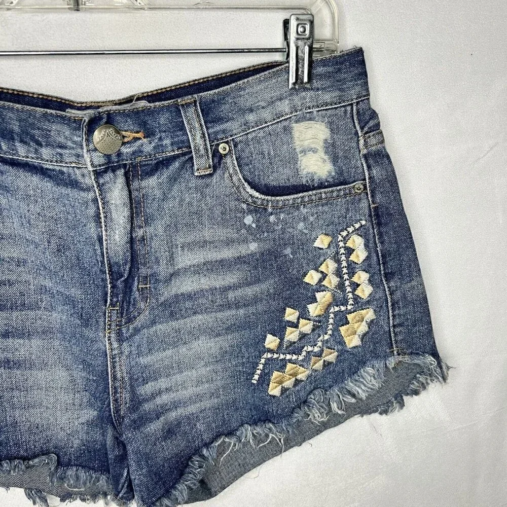 Free People Tulum Medium Wash Cut-Off Denim Jean Festival Embroidered Shorts 28